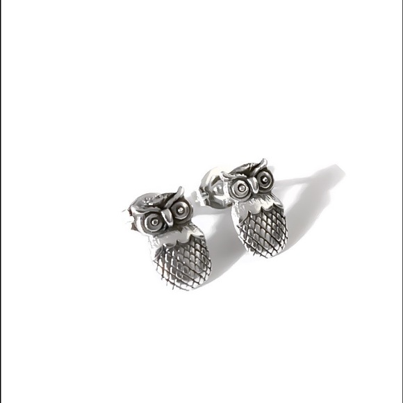 Real 925 Sterling Silver Cute Wise Owl Lover Stud Earrings Small & Lightweight - Picture 4 of 9